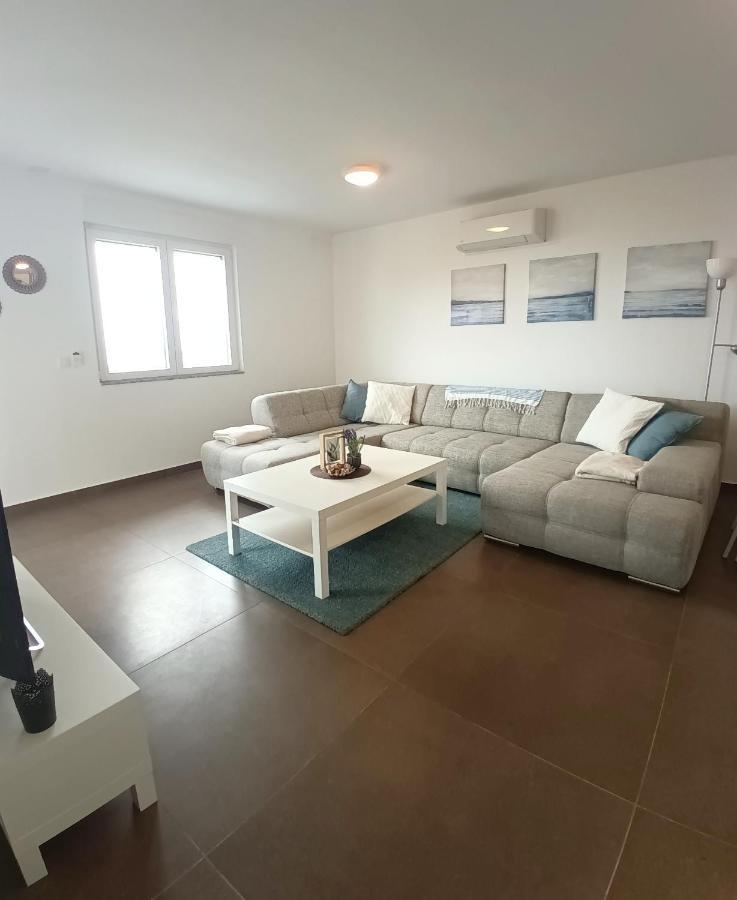 Searenity Pool Suite - Seafront Krmpote-Vodice Eksteriør billede