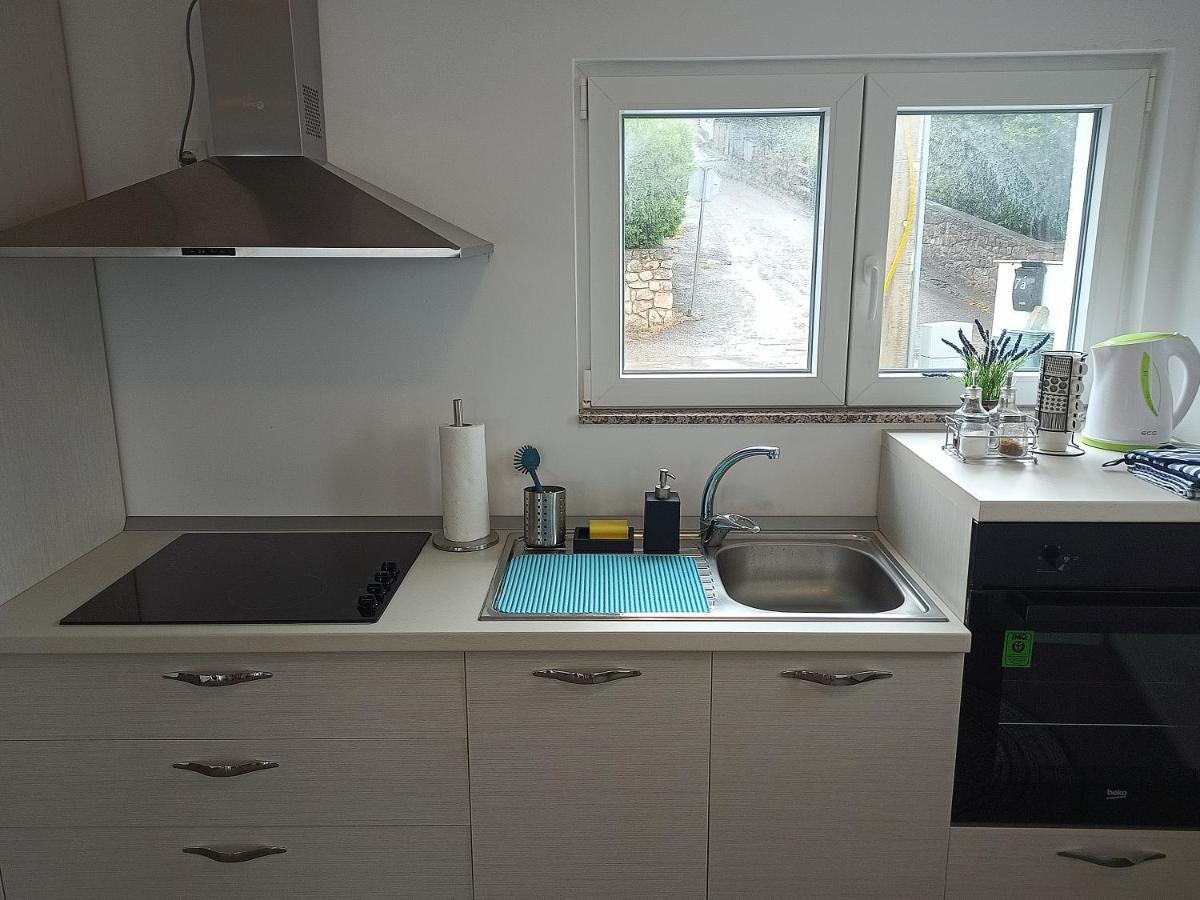 Searenity Pool Suite - Seafront Krmpote-Vodice Eksteriør billede